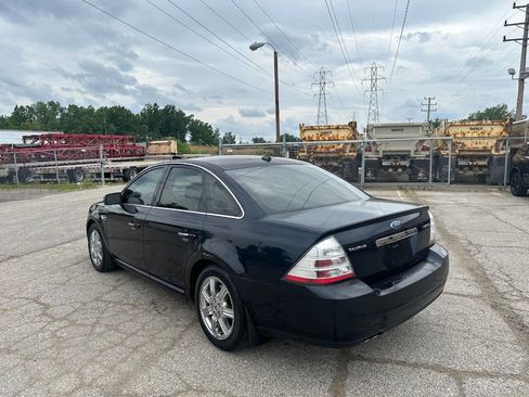 Used 2008 Ford Taurus Limited FWD image 4