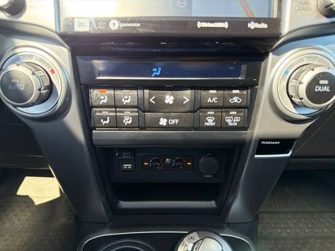 Used 2023 Toyota 4Runner Limited AWD/4WD image 20