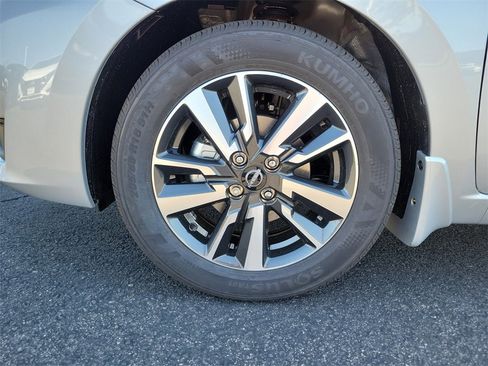 New 2025 Nissan Versa SV w/ Trunk Package image 15