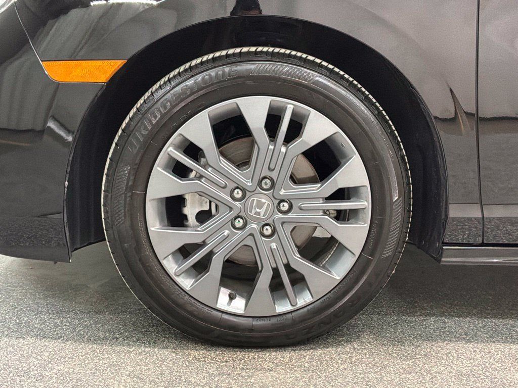 Certified 2026 Honda Odyssey Touring image 36