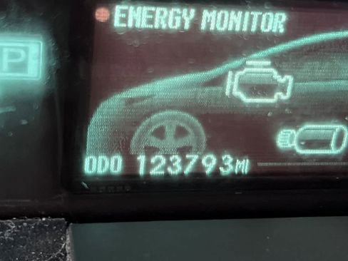 Used 2013 Toyota Prius Two image 27