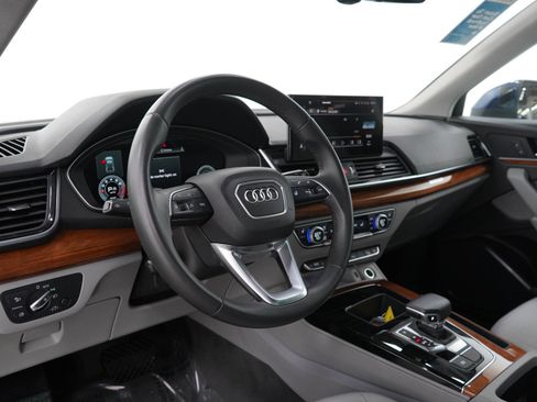 Used 2022 Audi Q5 2.0T Premium Plus w/ Premium Plus Package AWD/4WD image 26