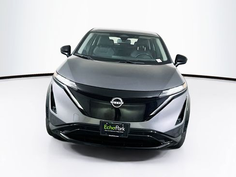 Used 2024 Nissan Ariya AWD image 2