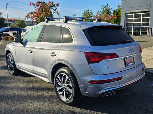 Used 2022 Audi Q5 2.0T Premium w/ Convenience Package image 7