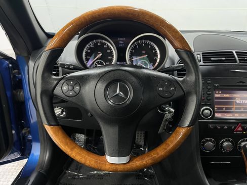 Used 2009 Mercedes-Benz SLK 300 image 19