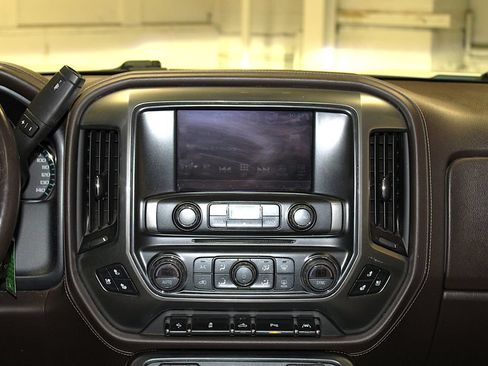 Used 2016 Chevrolet Silverado 1500 LTZ w/ Sport Package AWD/4WD image 15