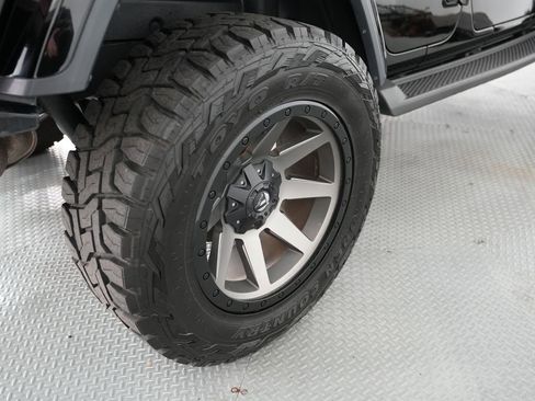 Used 2018 Jeep Wrangler Unlimited Sahara image 54