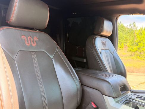 Used 2016 Ford F150 King Ranch w/ Equipment Group 601A Luxury AWD/4WD image 33