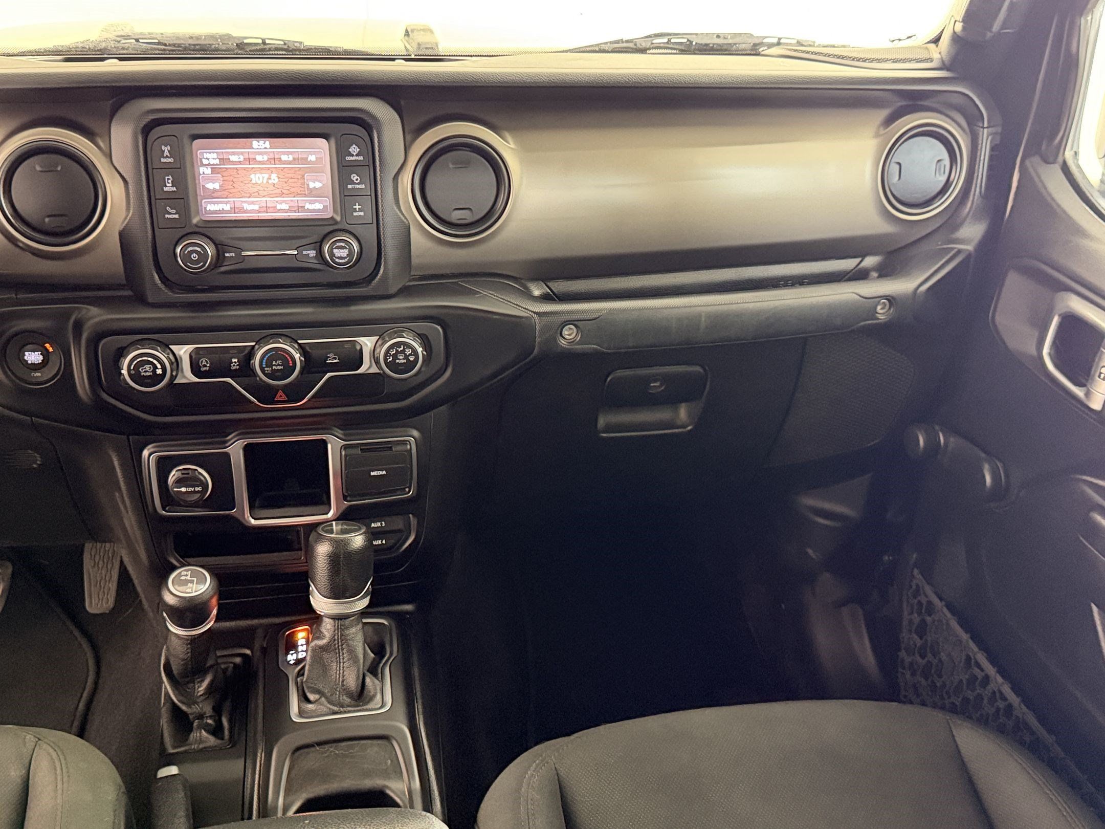 Used 2021 Jeep Gladiator Sport AWD/4WD image 27