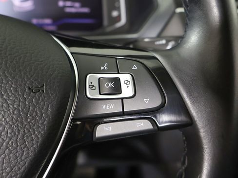 Used 2019 Volkswagen Tiguan SEL image 45