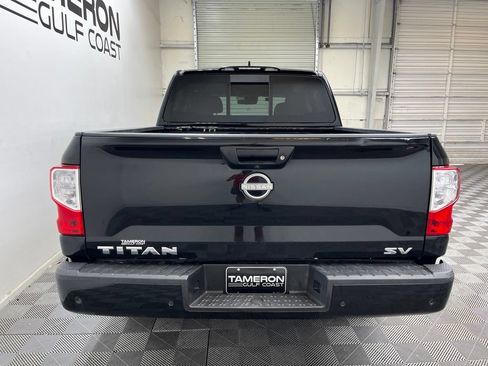 Used 2024 Nissan Titan SV RWD image 10