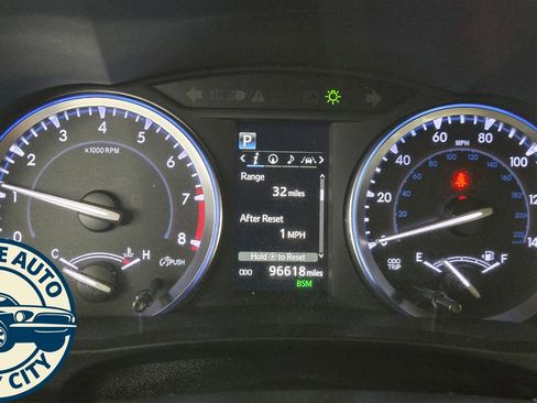 Used 2017 Toyota Highlander Limited w/ Protection Package #3 AWD/4WD image 11