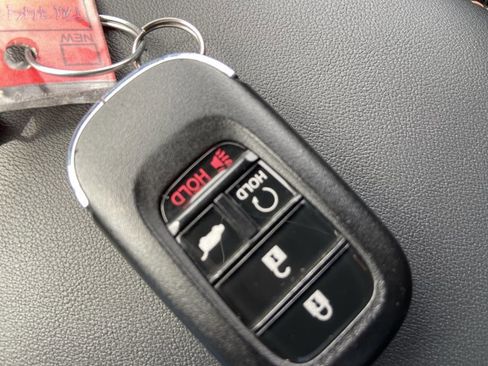 Used 2024 Honda HR-V Sport image 45