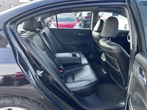 Used 2015 Honda Accord EX-L image 12