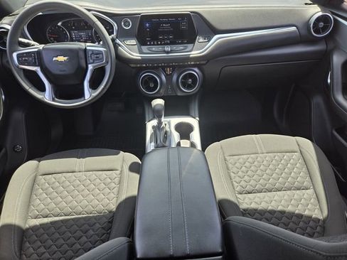 Used 2022 Chevrolet Blazer LT FWD image 13