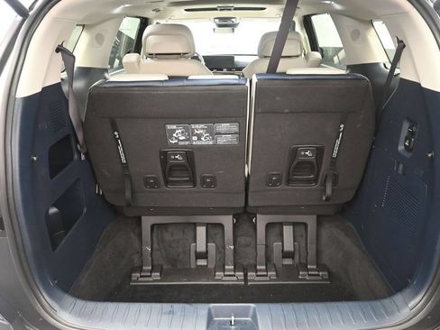 Certified 2026 Kia Carnival SX Prestige FWD image 34