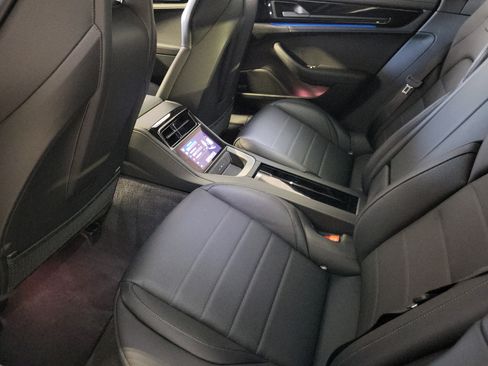 Certified 2025 Porsche Panamera 4 AWD/4WD image 20