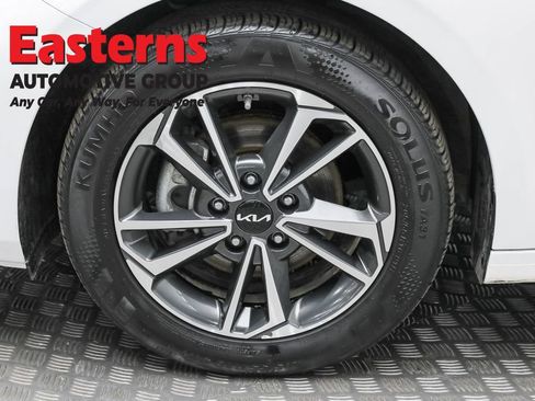 Used 2024 Kia Forte LXS image 31