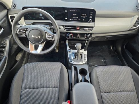 Certified 2026 Kia Seltos LX FWD image 19