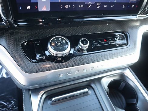 New 2026 Ford Expedition Platinum w/ Stealth Appearance Package image 10