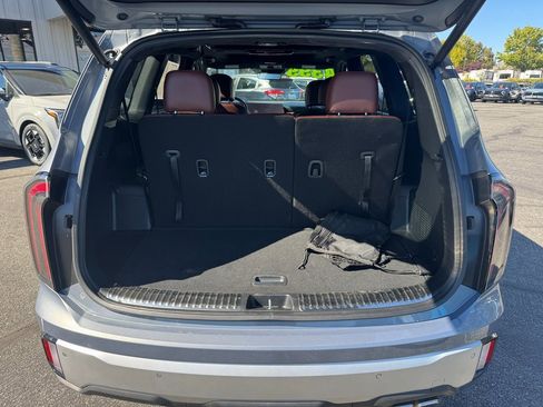 Used 2023 Kia Telluride SX Prestige image 23