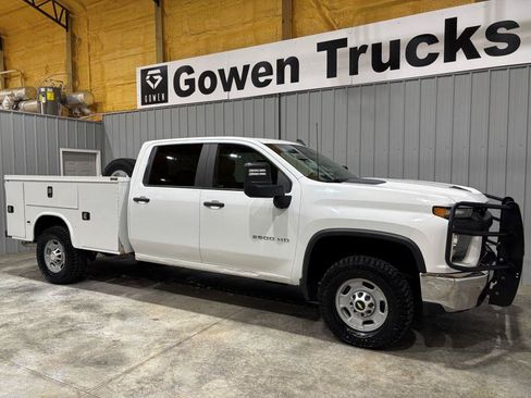 Used 2021 Chevrolet Silverado 2500 W/T w/ WT Convenience Package AWD/4WD image 3