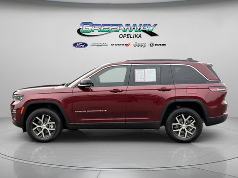 Used 2025 Jeep Grand Cherokee Limited w/ Trailer Tow Package image 14