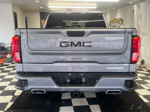 Used 2023 GMC Sierra 1500 Elevation w/ LPO, Elevation Black Package AWD/4WD image 13