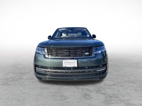 Used 2023 Land Rover Range Rover SE image 2
