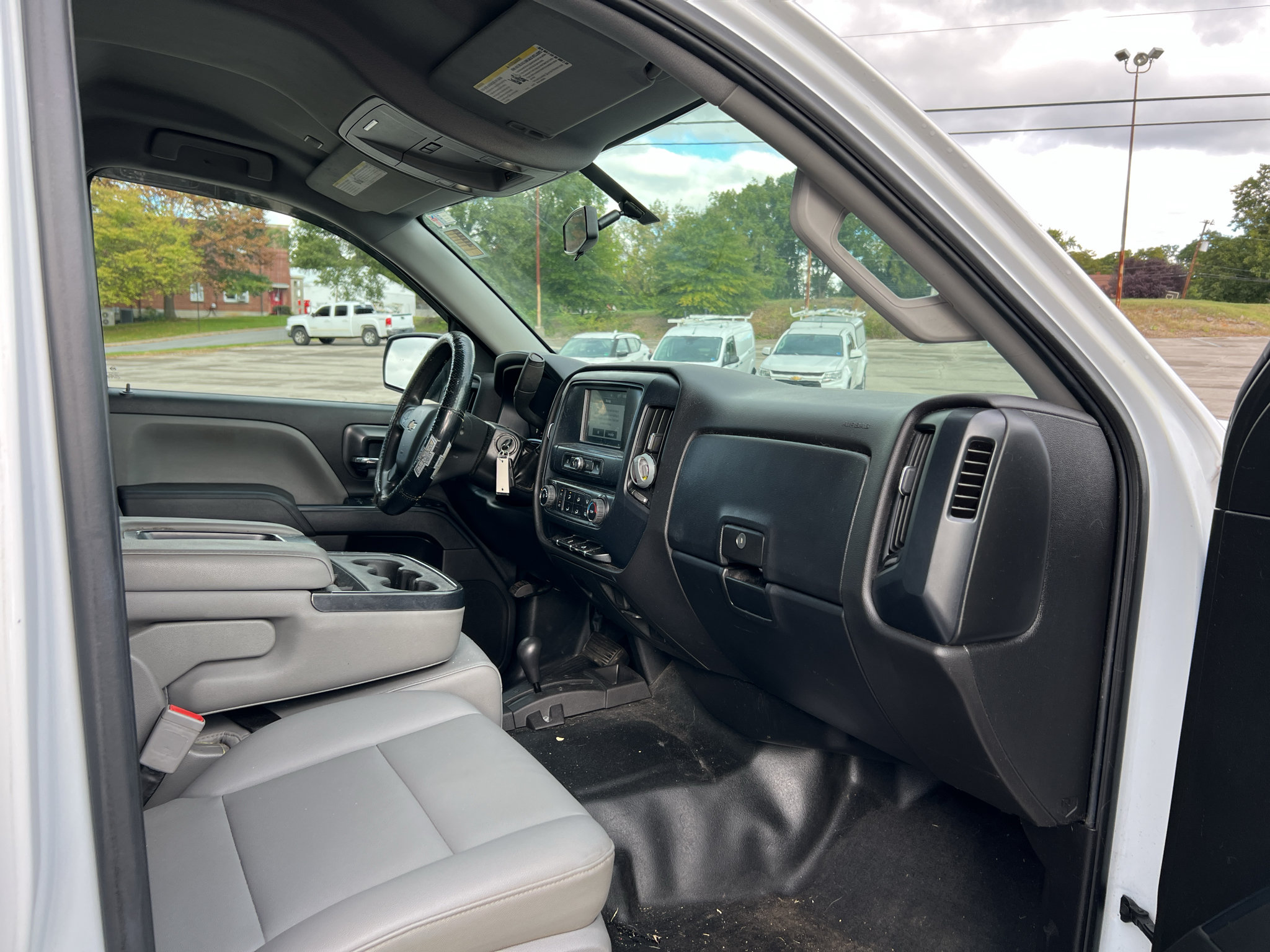 Used 2019 Chevrolet Silverado 1500 W/T w/ WT Convenience Package AWD/4WD image 9