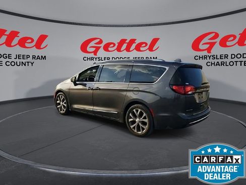 Used 2018 Chrysler Pacifica Limited w/ Tire & Wheel Group image 5