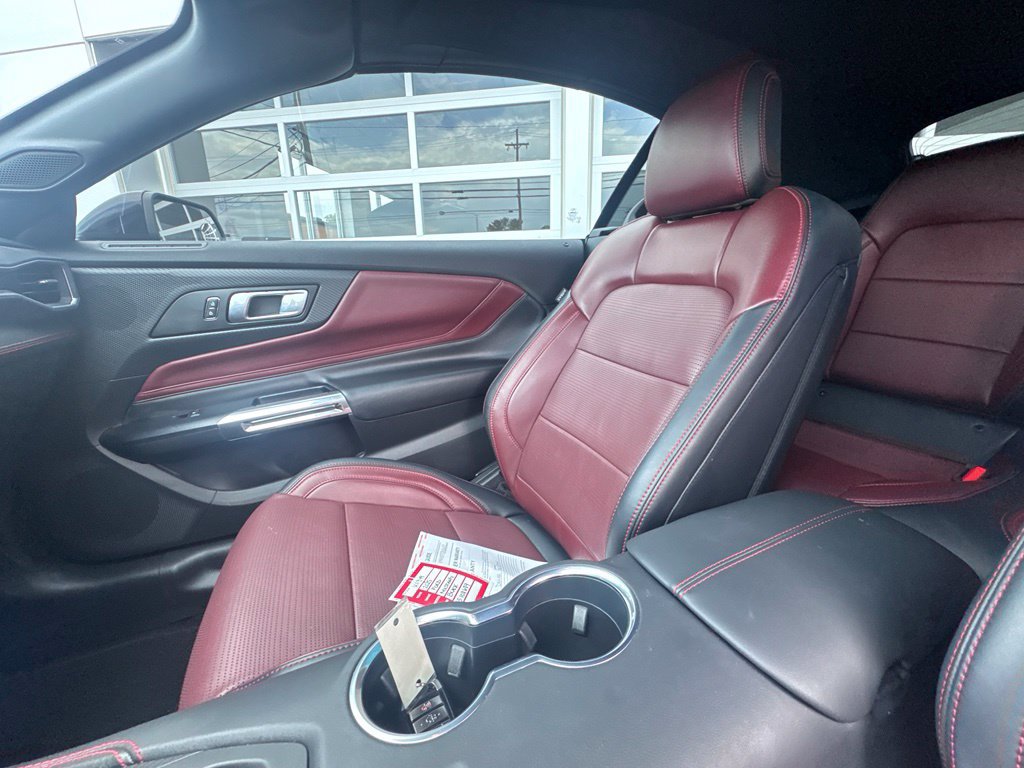 Used 2025 Ford Mustang GT Premium RWD image 19
