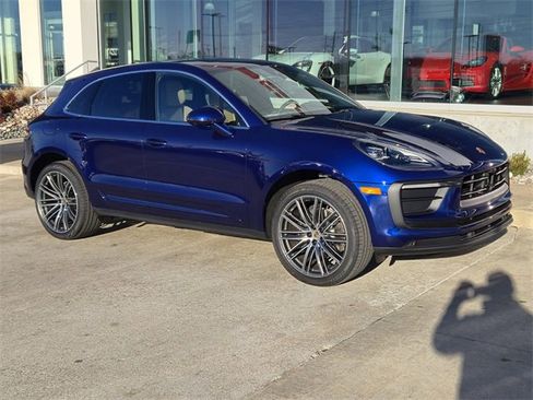 New 2025 Porsche Macan image 9