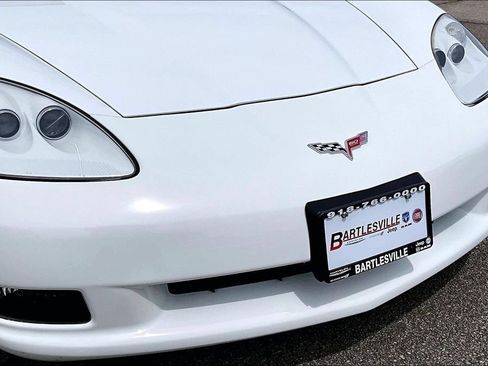 Used 2013 Chevrolet Corvette Convertible w/ 3LT Preferred Equipment Group RWD image 23