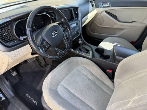 Used 2011 Kia Optima EX FWD image 10