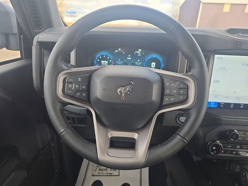 New 2025 Ford Bronco Badlands image 15