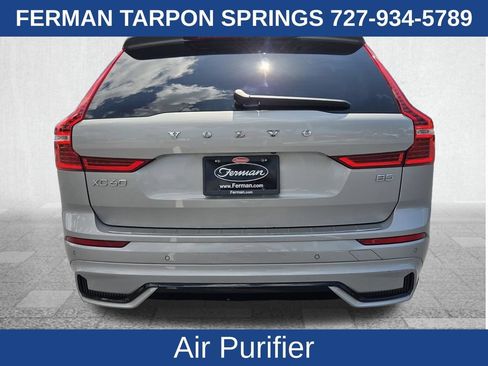 Used 2022 Volvo XC60 B5 R-Design w/ Advanced Package FWD image 10