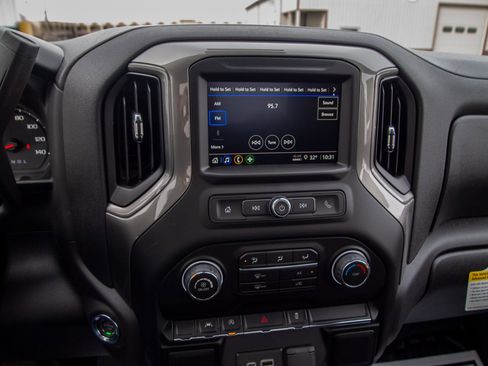 New 2026 Chevrolet Silverado 1500 W/T w/ WT Value Package AWD/4WD image 16