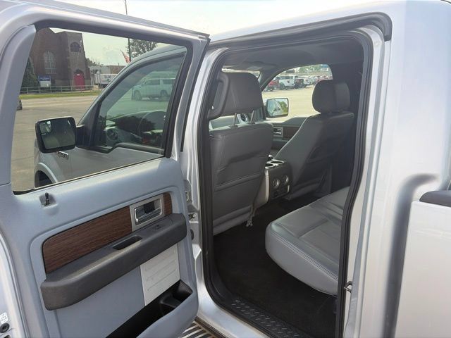 Used 2013 Ford F150 Lariat w/ Lariat Chrome Pkg AWD/4WD image 18
