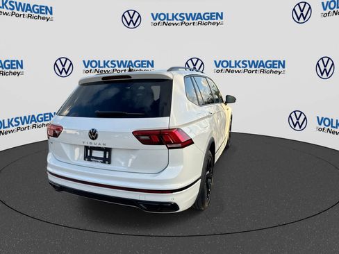 Used 2023 Volkswagen Tiguan SE R-Line FWD image 14