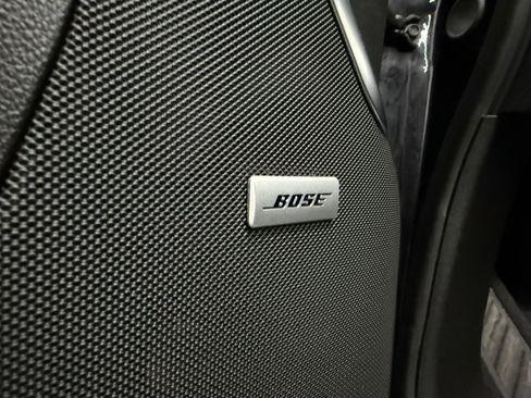 Used 2024 GMC Yukon XL Denali image 12