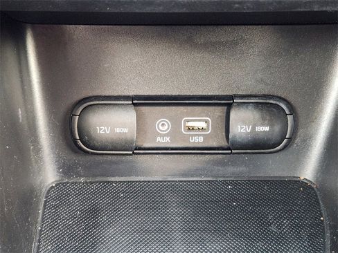 Used 2018 Kia Sportage LX image 19