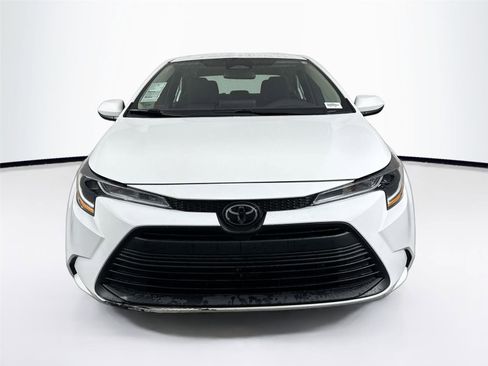 Certified 2024 Toyota Corolla LE FWD image 8