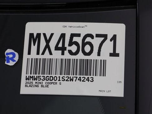Certified 2025 MINI Cooper S image 24