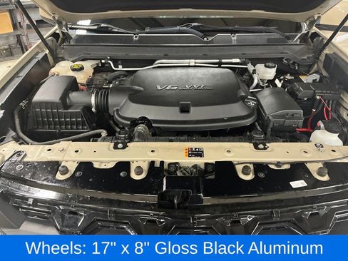 Used 2021 Chevrolet Colorado ZR2 w/ ZR2 Dusk Special Edition image 25