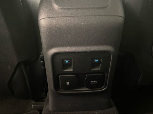 Used 2021 Ford Bronco Badlands image 15