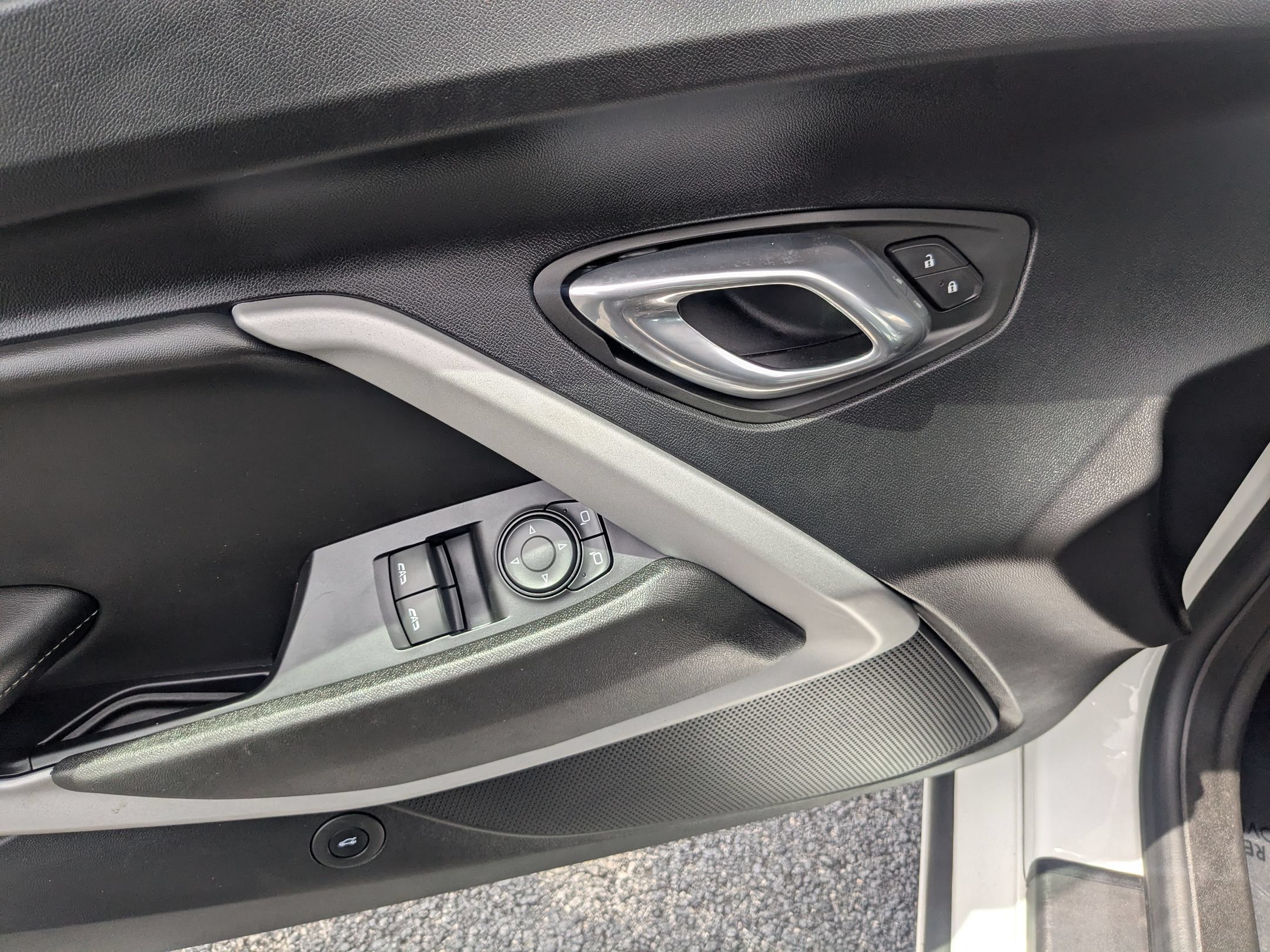 Used 2022 Chevrolet Camaro SS RWD image 12