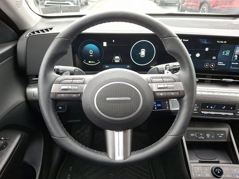 Certified 2025 Hyundai Kona Limited image 22