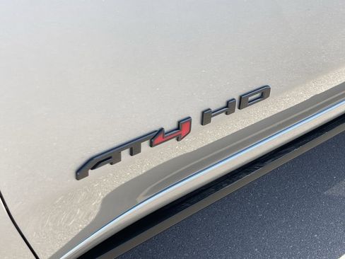 Used 2025 GMC Sierra 2500 AT4 w/ AT4 Premium Plus Package image 32