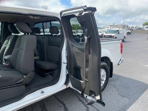 Used 2019 Nissan Frontier SV RWD image 21